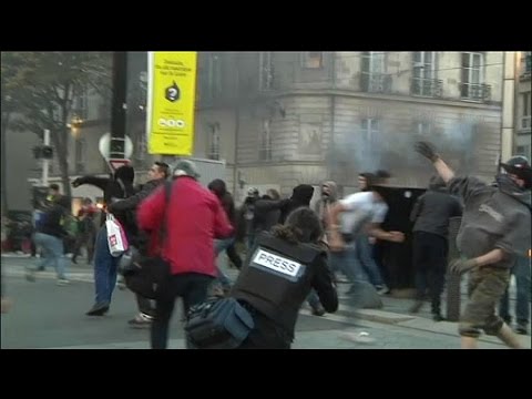Les images des violents incidents à Nantes