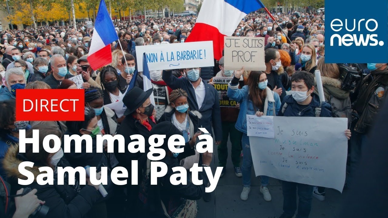 Rassemblement en hommage à Samuel Paty à la place de la République