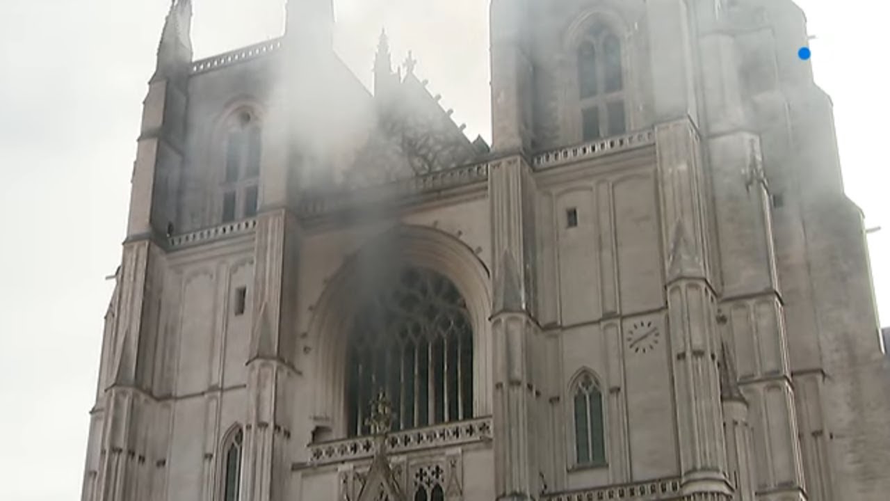 Nantes : incendie à la cathédrale Saint-Pierre / Saint-Paul le 18 juillet 2020