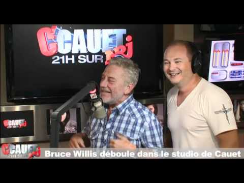 Bruce Willis débarque dans le studio de Cauet - C'Cauet sur NRJ