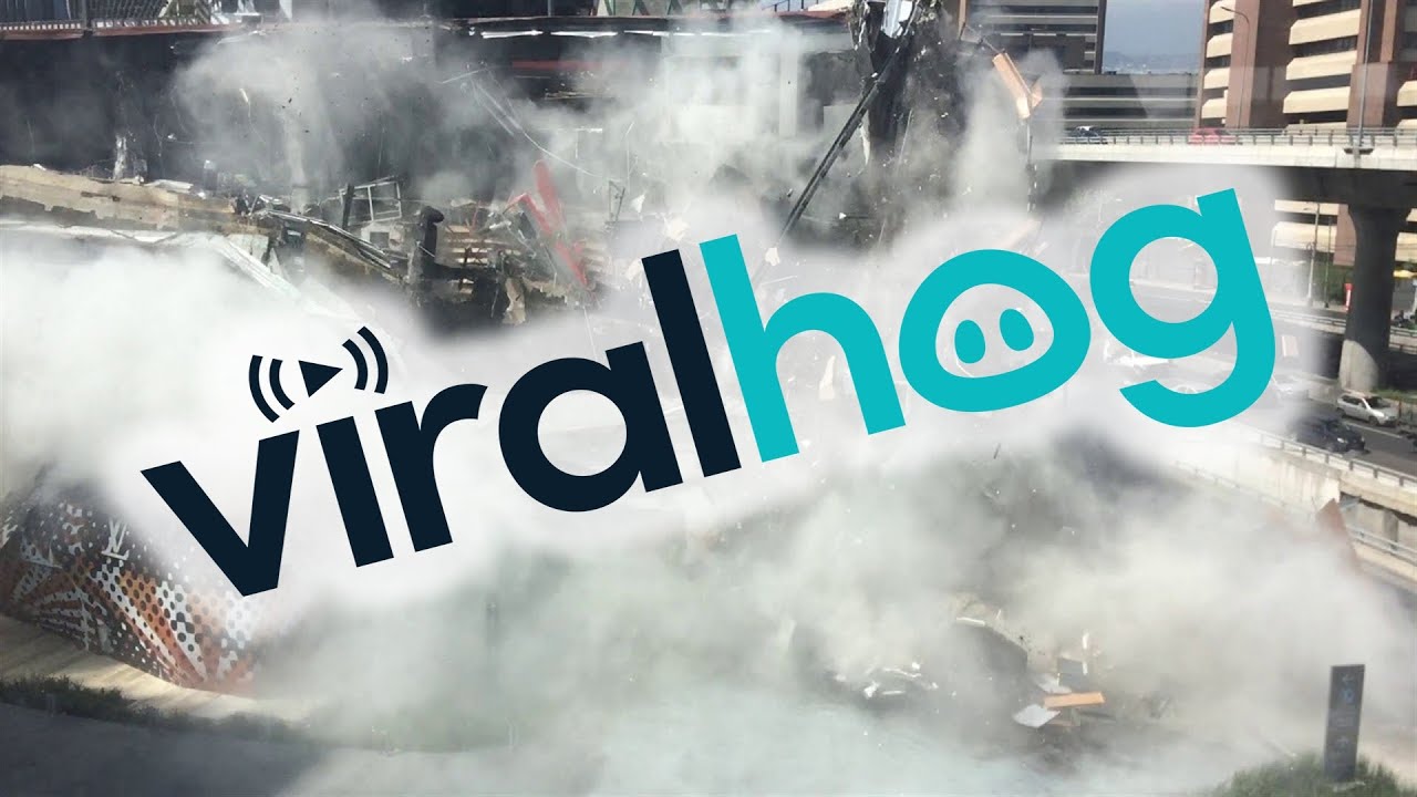 Shopping Mall Collapse in Mexico City || ViralHog