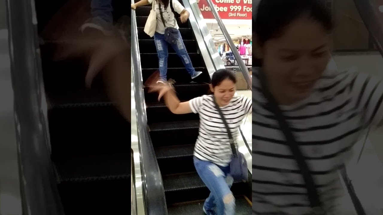 Rats on Escalator || ViralHog