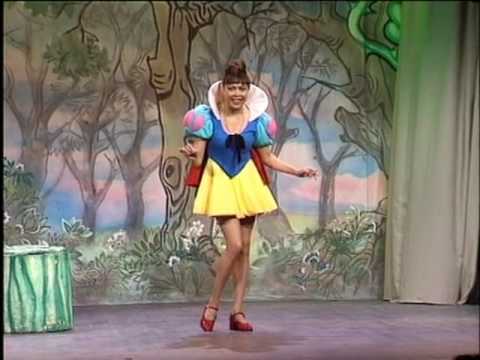 elle voit des nains partout - veronique barrault