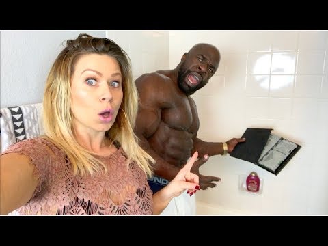 CRAZY GIRLFRIEND THROWS PS4 IN BATHTUB