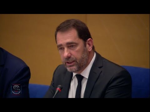 Castaner lance un appel aux "gilets jaunes raisonnables"