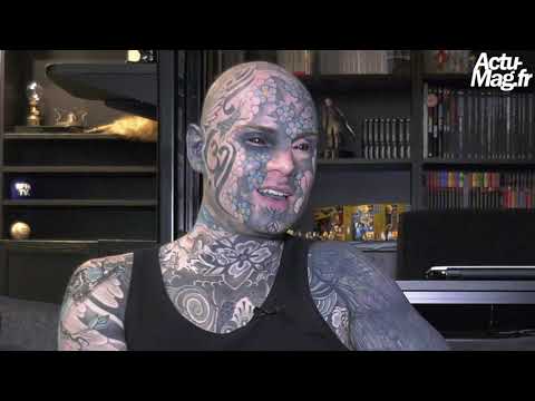 Freaky Hoody : L'enseignant le plus tatoué de France se confie