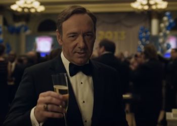 House of Cards : Franck Underwood continue la politique dans une saison 5 !