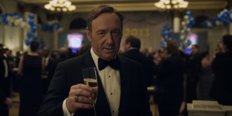 House of Cards : Franck Underwood continue la politique dans une saison 5 !