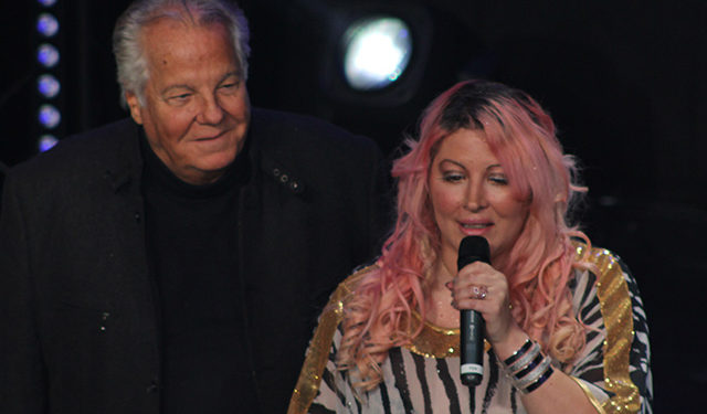 LTVA2016 : Loana en larmes après avoir reçu un vibrant hommage et un Laurier d’honneur !