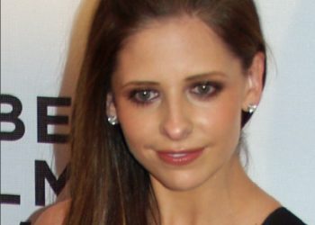 Instagram : Sarah Michelle Gellar annonce reprendre le rôle de Kathryn dans la série Sexe Intention