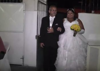 L&rsquo;énorme bourde d&rsquo;un DJ qui se trompe de musique lors d&rsquo;un mariage !