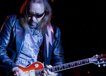 L&rsquo;ancien guitariste de KISS, Ace Frehley hospitalisé d&rsquo;urgence !