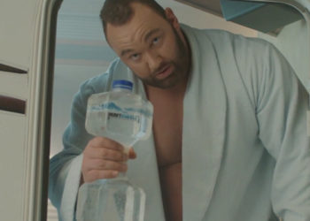 (Vidéo) La Montagne de Game Of Thrones sort une bouteille en forme d’haltère !