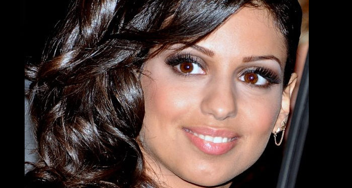 Tal dévoile sur Périscope les coulisses de son shooting photo… Est-ce pour son nouvel album #AreWeAwake ?