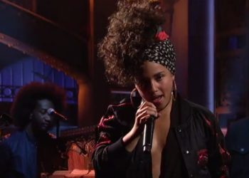 Alicia Keys chante In Common en live !