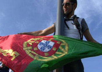 Euro 2016 : Les supporters du Portgual ont été nombreux à accueillir leur équipe à Linas-Marcoussis (Essonne)