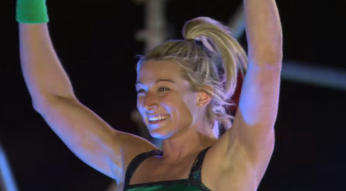 American Ninja Warrior : Jessie Graff devient la première femme au monde qui parvient à terminer le parcours
