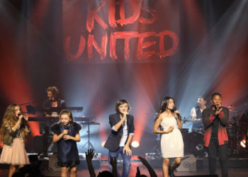 Les Kids United ont fait le show aux Folies Bergères !