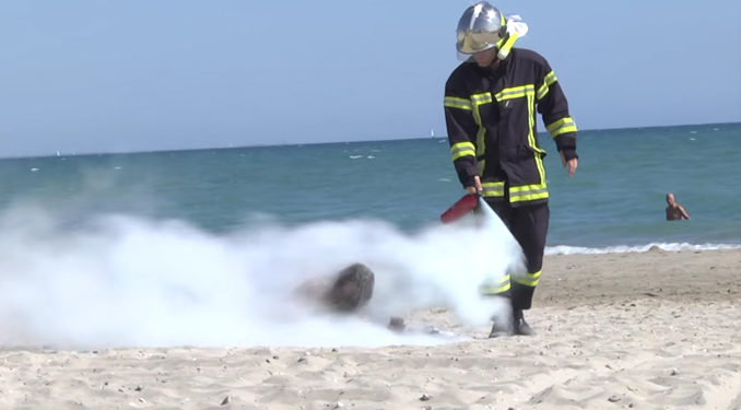 Rémi Gaillard en pompier pour sermonner les fumeurs dans sa nouvelle vidéo !