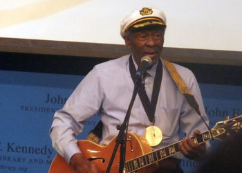 La légende de la musique rock’n’roll Chuck Berry signe un album inédit à 90 ans