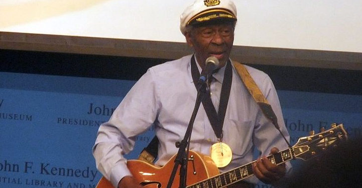 La légende de la musique rock’n’roll Chuck Berry signe un album inédit à 90 ans
