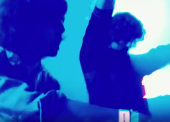 Justice nous balance un foudroyant « Alakazam! »