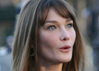 Découvrez le message d’amour de Carla Bruni à Nicolas Sarkozy suite à sa défaite aux primaires de la droite !