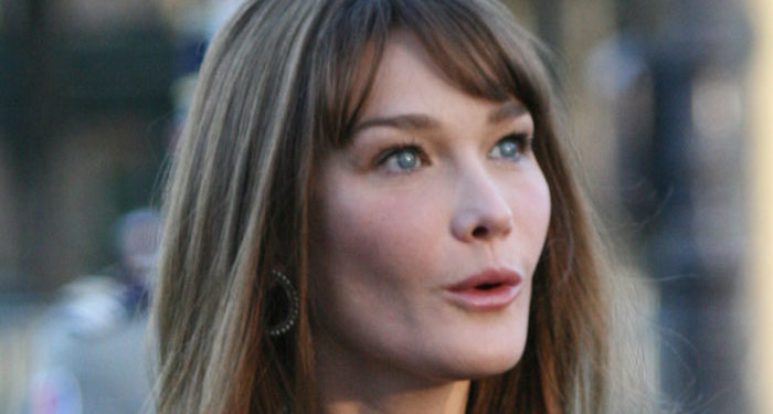 Découvrez le message d’amour de Carla Bruni à Nicolas Sarkozy suite à sa défaite aux primaires de la droite !