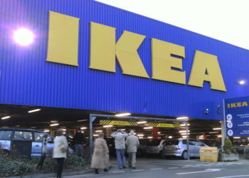 Excédé par les visiteurs de nuit qui squattent dans ses magasins, Ikea réagit et promet de sanctionner ses futurs intrus !