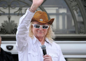 Michel Polnareff contraint ce soir d&rsquo;annuler son concert à Paris ! « Je suis dans un état d&rsquo;épuisement total ! »