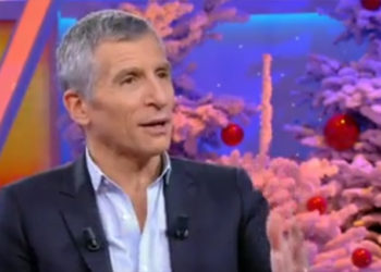 Nagui n’hésite pas à dire ce qu’il pense d’un chanteur qu’il a reçu dans Tara­tata en l’insultant de « Gros gros con » !