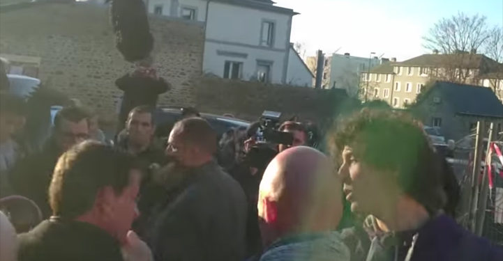 Manuel Valls se fait gifler par un adolescent lors de son déplacement en Bretagne !