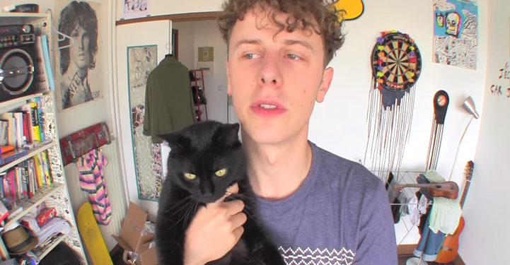 Norman en deuil après la mort de son fidèle compagnon « Sergi » qui apparaissait dans ses vidéos !