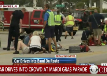 Etats-Unis : Mardi gras tourne au carnage après qu’un véhicule fonce dans une parade d’enfants !