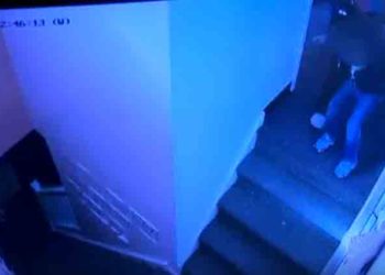 États-Unis : Une petite fille de quatre ans poussée dans les escaliers par une assistante maternelle !