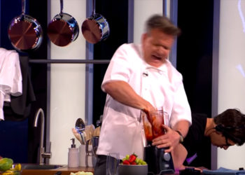 Gordon Ramsay se broie la main en direct dans une émission américaine !
