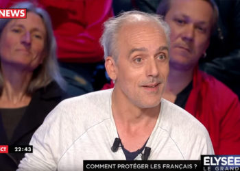 Le Grand Débat : Philippe Poutou ne mâche pas ses mots face à François Fillon et Marine Le Pen !