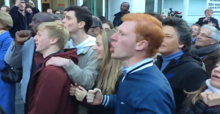 Un militant de Fillon énnervé contre la presse