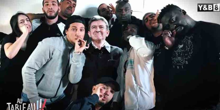 Les candidats à la présidentielle face à une classe de jeunes, la parodie de l’émission de C8 qui fait le buzz