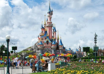 Disneyland Paris rouvre progressivement son parc dès le 15 juillet
