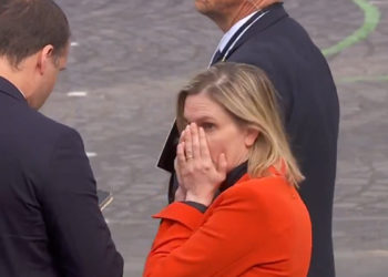 14 juillet. La ministre Agnès Pannier-Runacher prise de panique après avoir oublié son masque