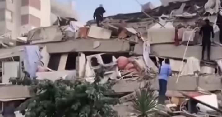 Un séisme de magnitude 7 secoue la Grèce et la Turquie