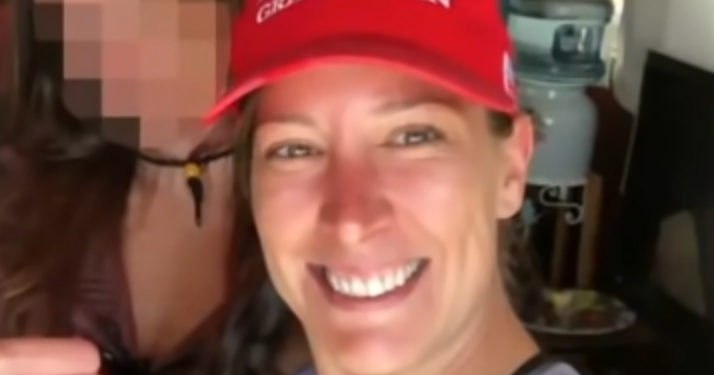 Qui est Ashli Babbitt, la manifestante pro trump tuée au Capitole ?