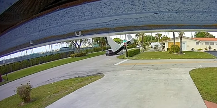 Floride. Un avion de tourisme s’écrase sur un véhicule qui circulait, faisant trois morts