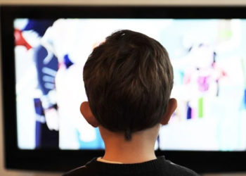 Finistère. Condamnée à six mois de prison avec sursis pour avoir laissé seul son enfant de 2 ans devant la télé pour aller en discothèque