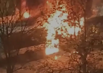 Un bus volontairement incendié à Sartrouville par deux individus qui ont aspergé le véhicule d’essence
