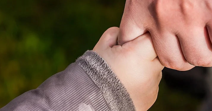 Confinement. Les assistantes maternelles pourront finalement garder les enfants