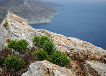 Grèce. Au cours d’une dispute, il pousse sa femme dans le vide qui fait une chute de 30 mètres avant de se noyer