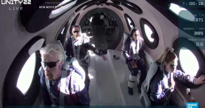 Pari réussi pour Richard Branson qui est le premier homme a expérimenter le tourisme spatial
