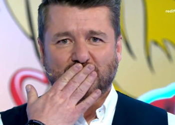Les larmes aux yeux, Bruno Guillon a mis fin au très célèbre jeu les Z’amours sur France 2
